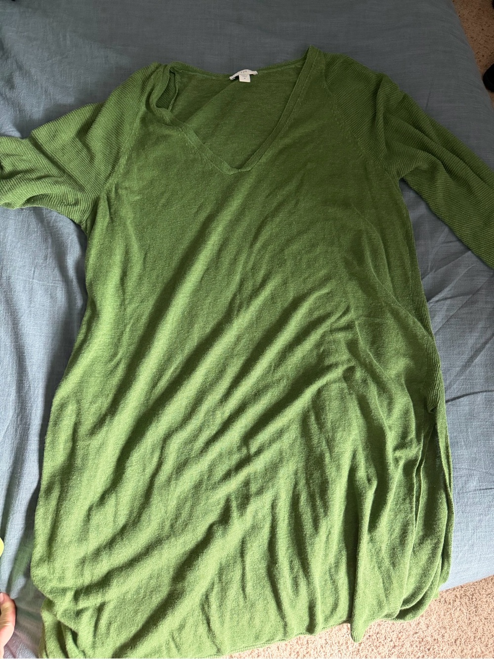 J. Jill V-Neck Long Sleeve Knit Dress in Green